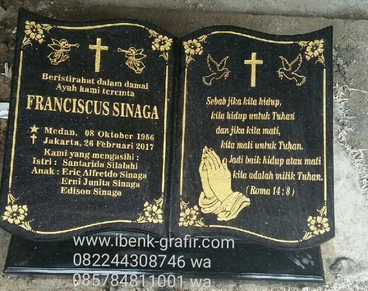 Nisan motif buku