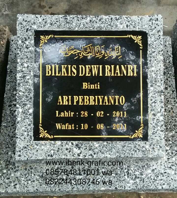 Nisan granit cor