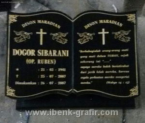 plakat motif buku  24