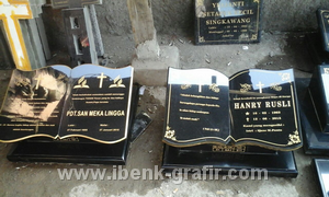 plakat motif buku  25