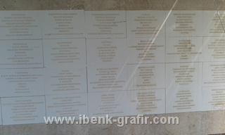 Grafir Dinding (Tembok abadi Taman Makam Pahlawan)